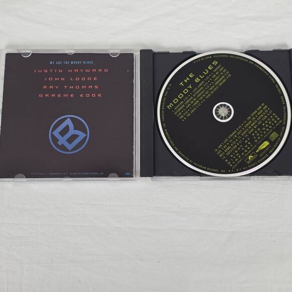 Moody Blues Night Red Rocks CD - Picture 2 of 4